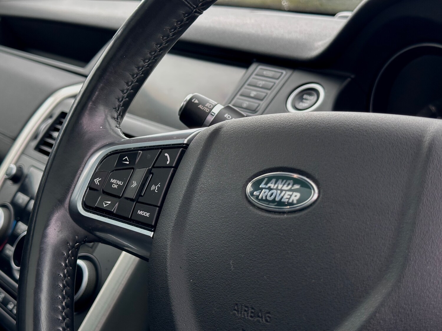 Used Land Rover Discovery Sport 2015 for sale - 76149182: Photo 31