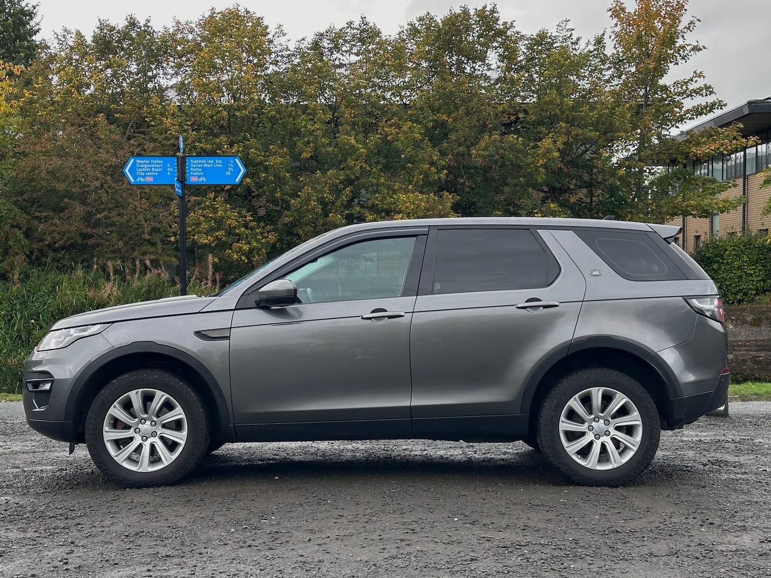 Used Land Rover Discovery Sport 2015 for sale - 76149182: Photo 9