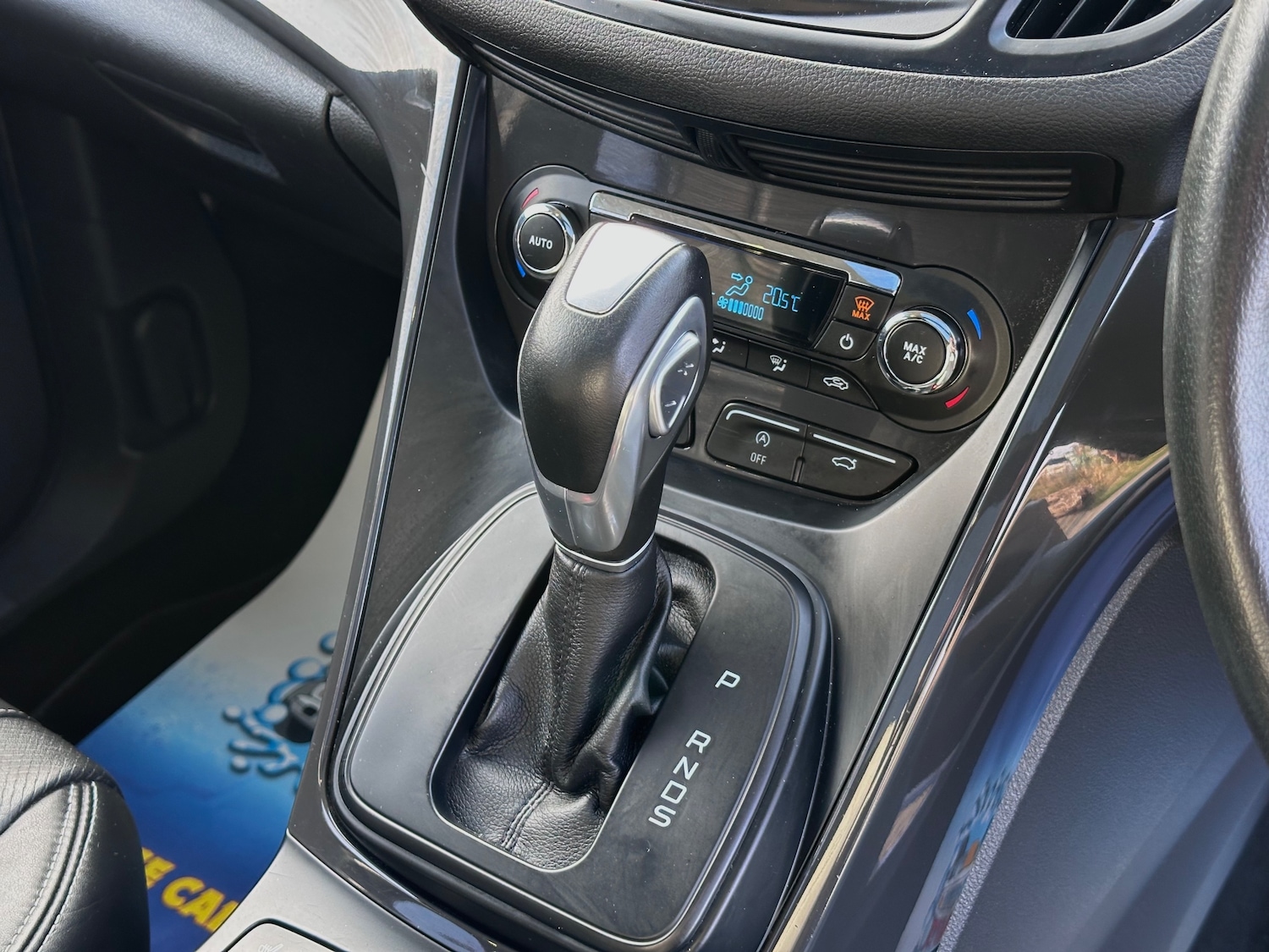 Used Ford Kuga 2015 for sale - 76292844: Photo 26