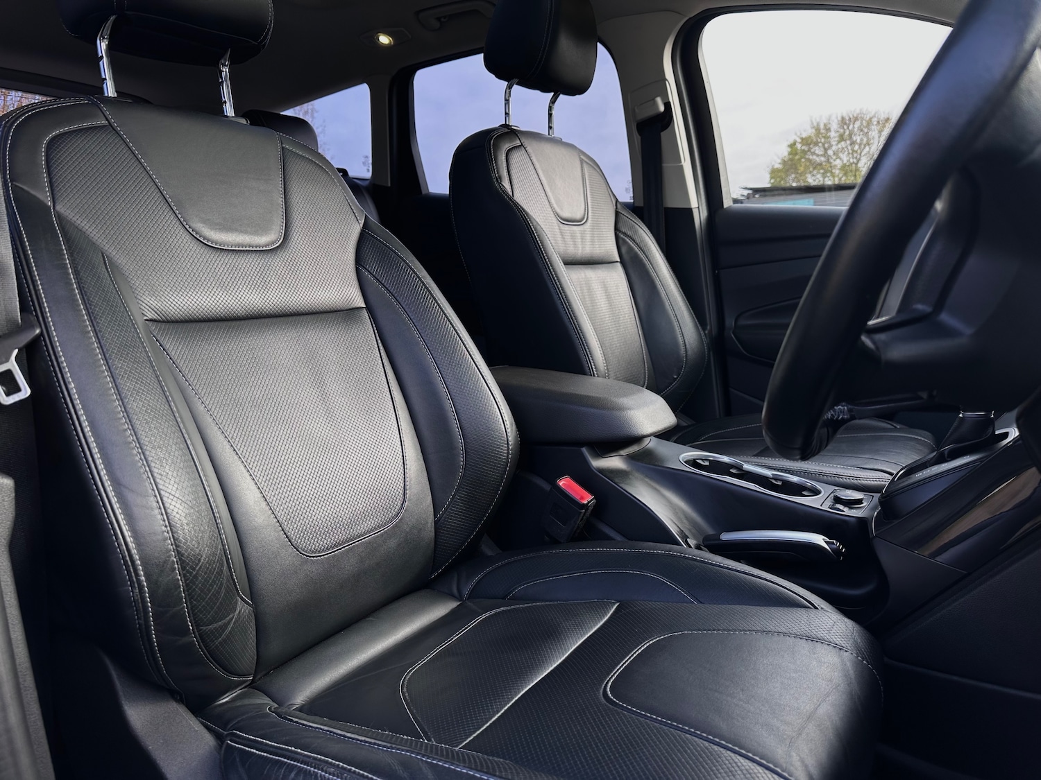 Used Ford Kuga 2015 for sale - 76292844: Photo 28