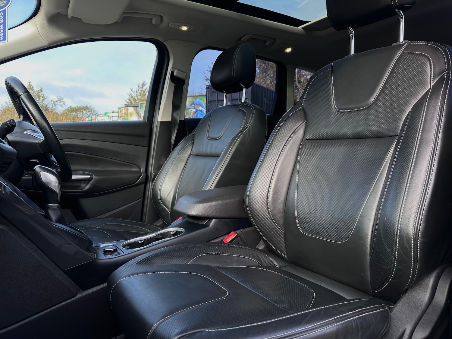 Used Ford Kuga 2015 for sale - 76292844: Photo 37