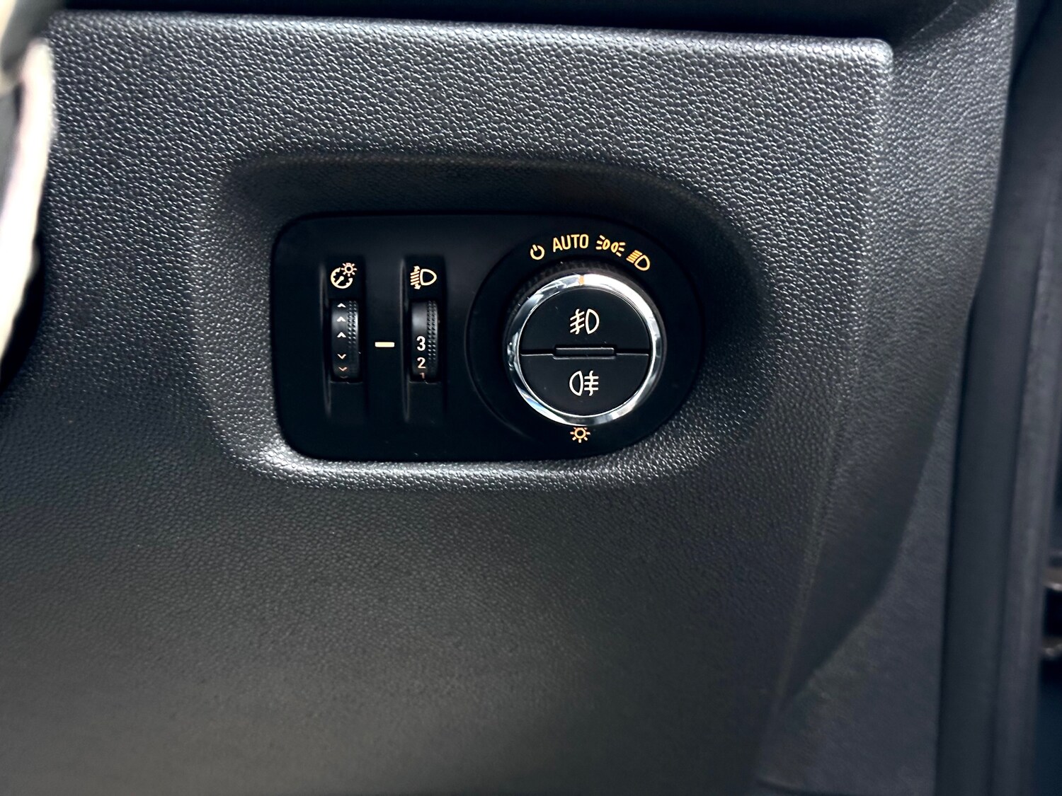 Used Vauxhall Corsa for sale - 77830554: Photo 24