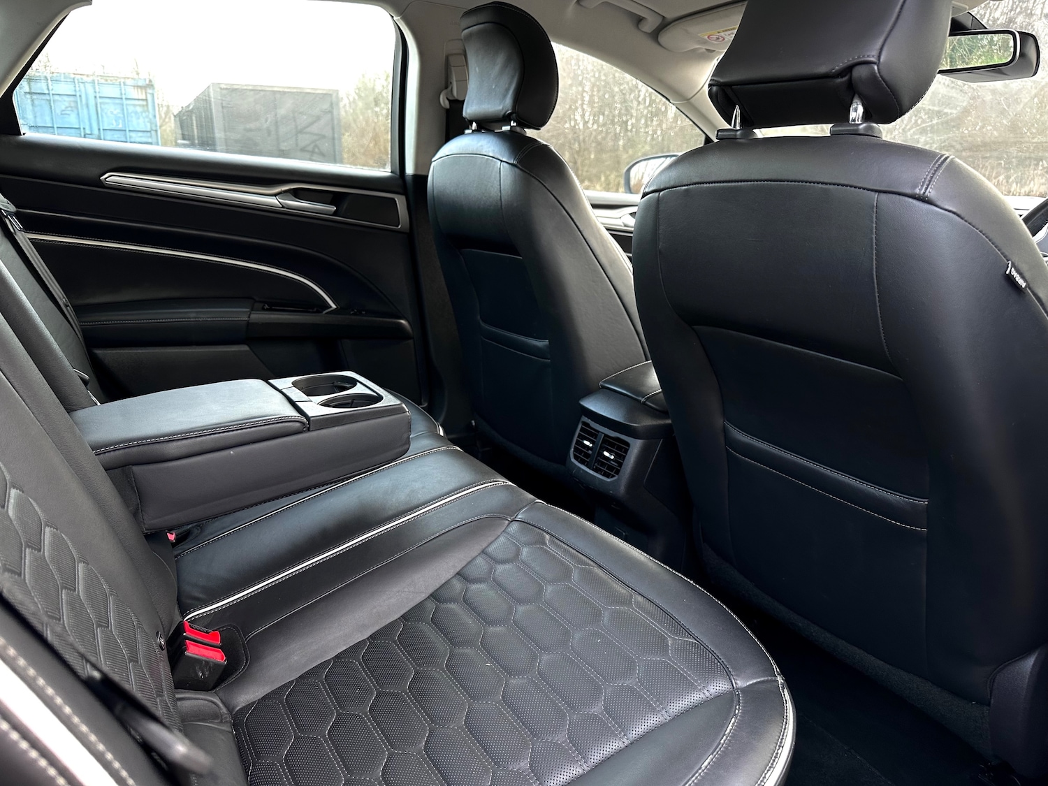 Used Ford Mondeo 2016 for sale - 77979105: Photo 14