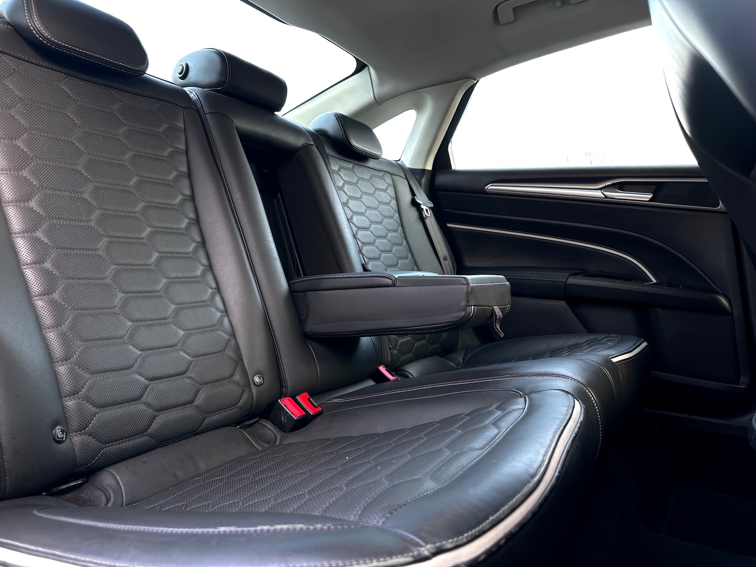 Used Ford Mondeo 2016 for sale - 77979105: Photo 15