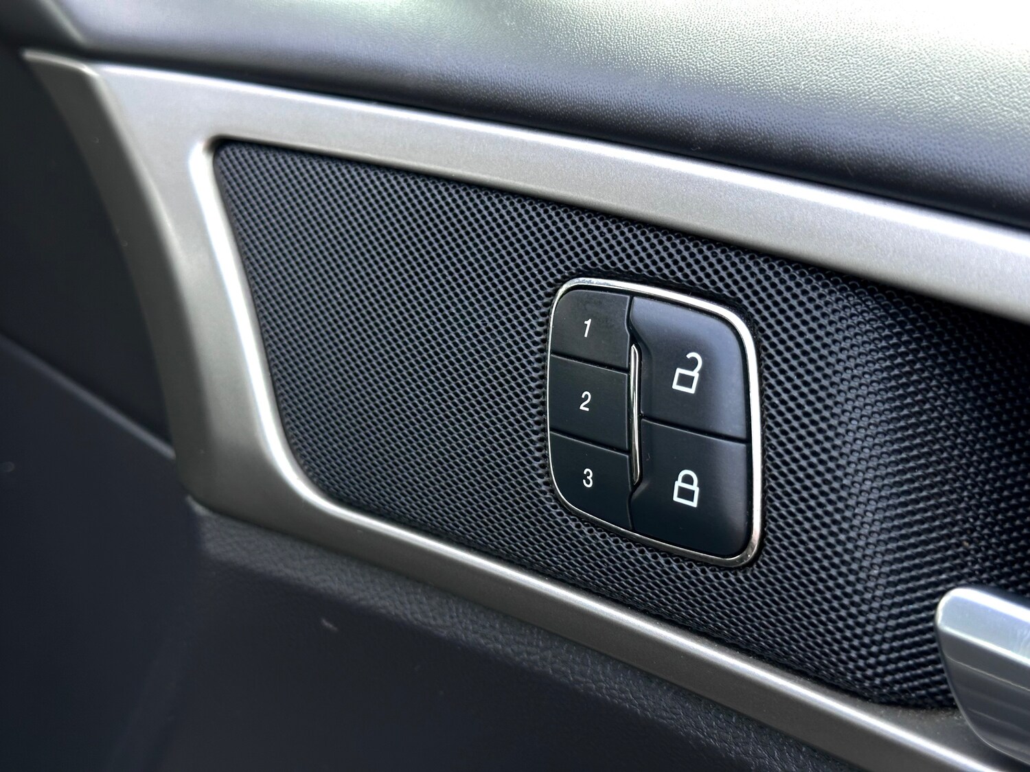 Used Ford Mondeo 2016 for sale - 77979105: Photo 19