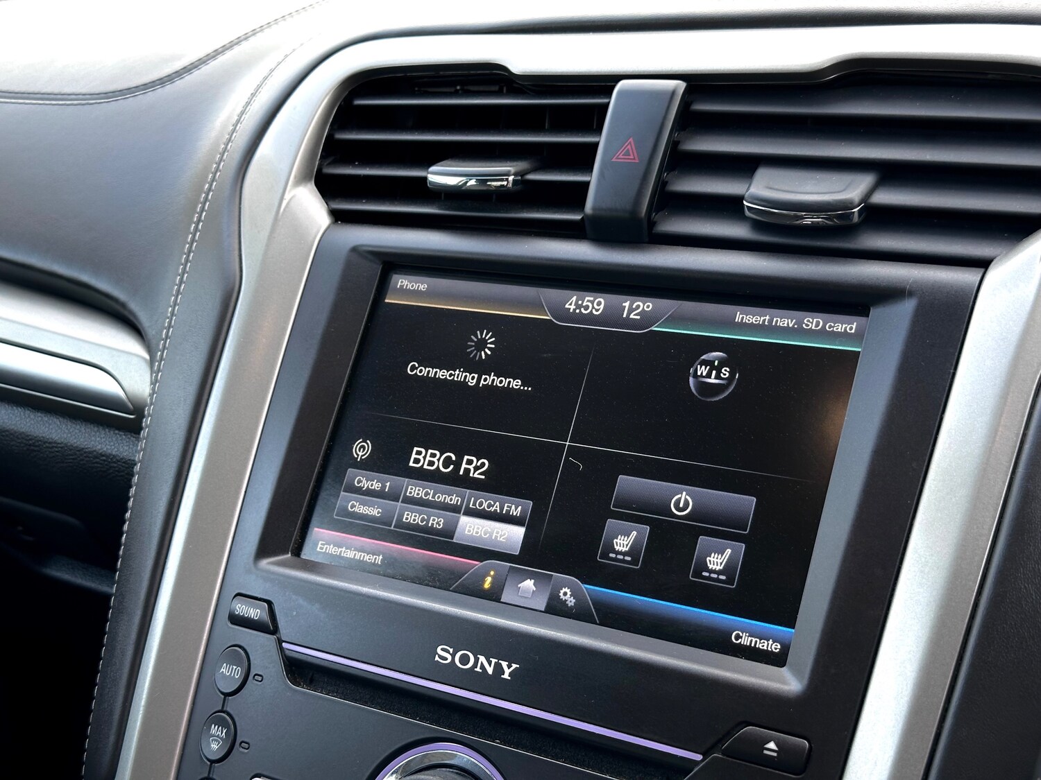 Used Ford Mondeo 2016 for sale - 77979105: Photo 24