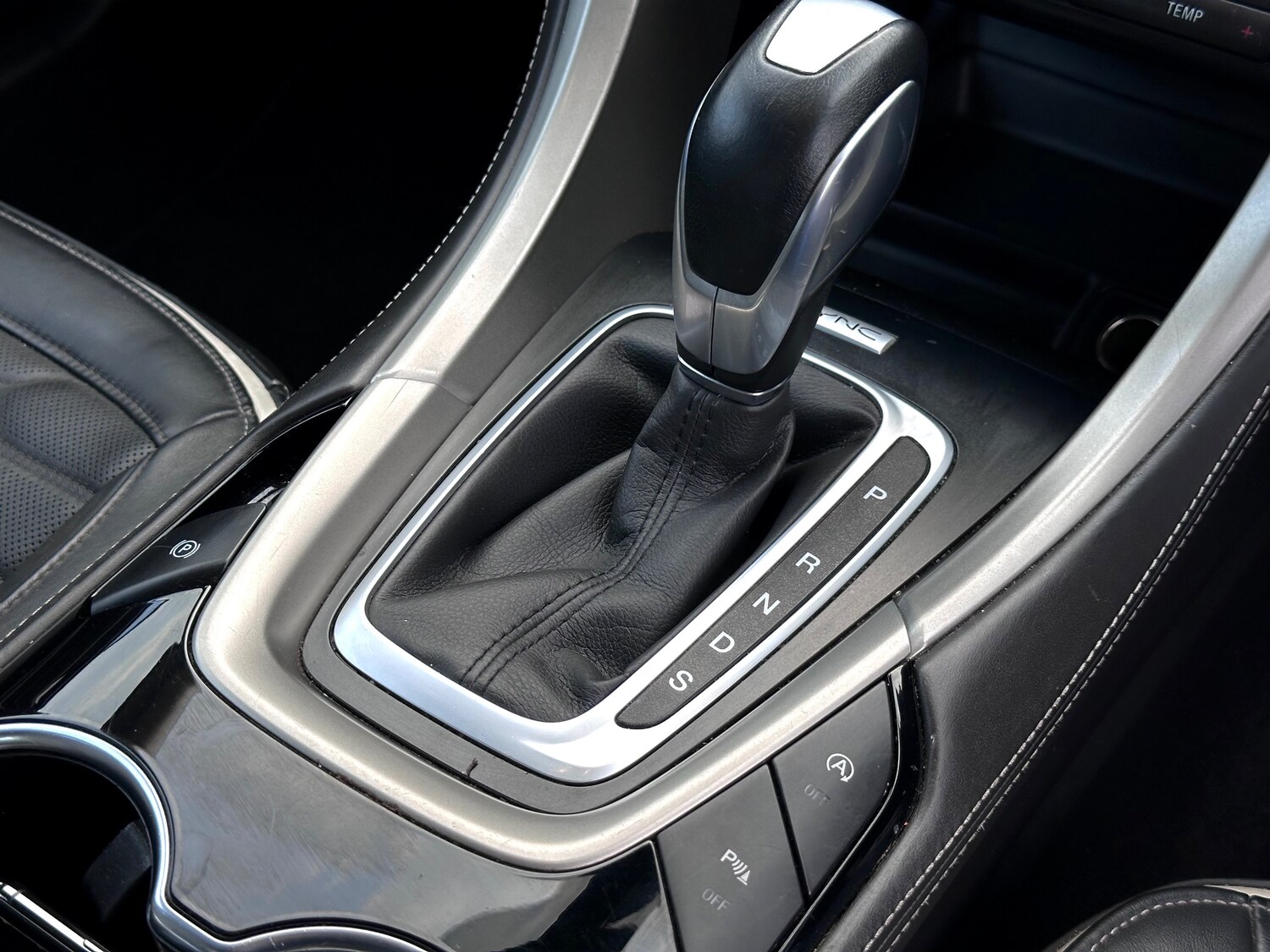 Used Ford Mondeo 2016 for sale - 77979105: Photo 26