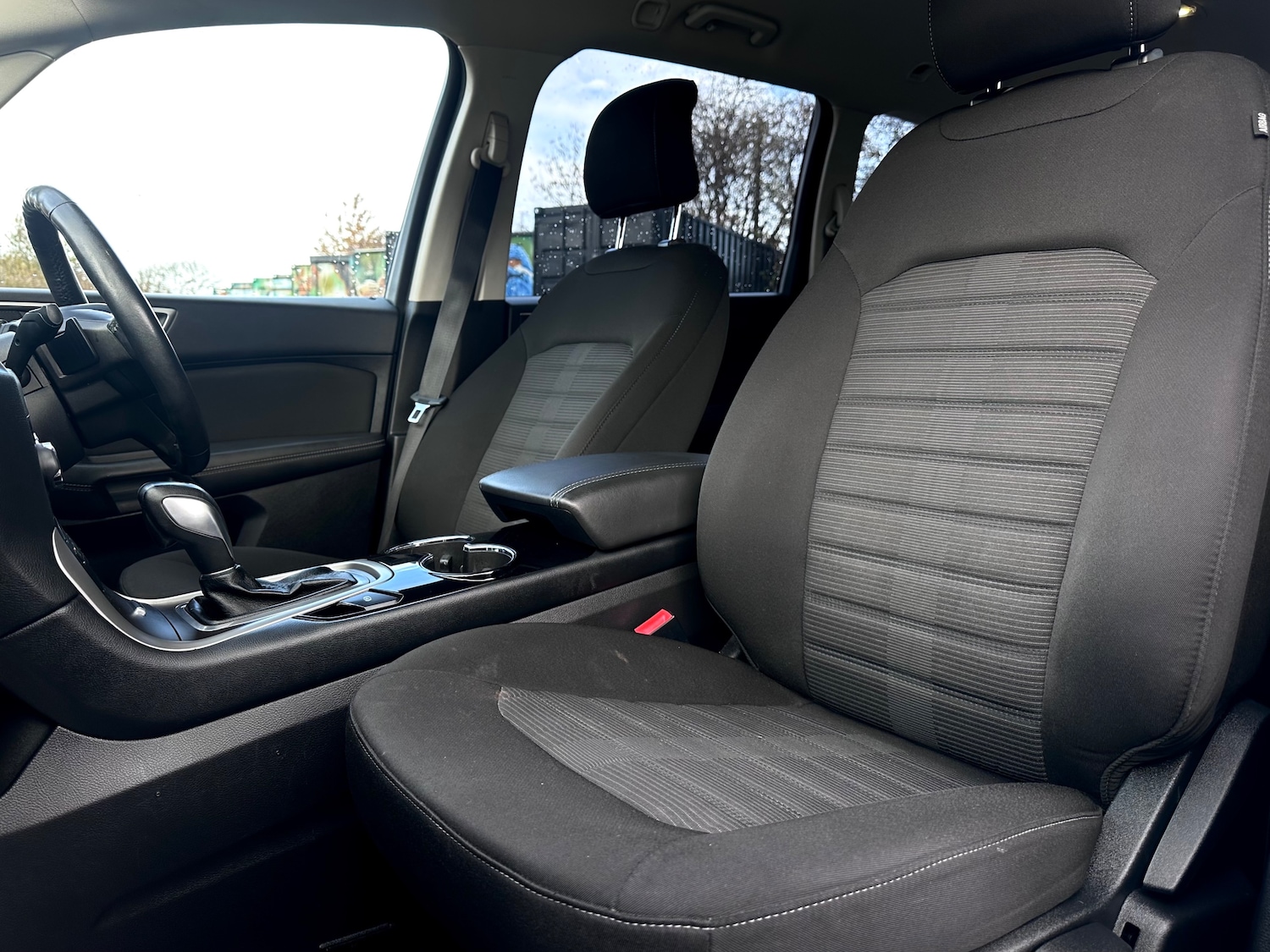 Used Ford Galaxy 2015 for sale - 76474873: Photo 23