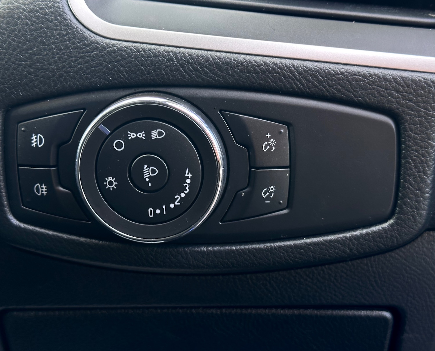 Used Ford Galaxy 2015 for sale - 76474873: Photo 27