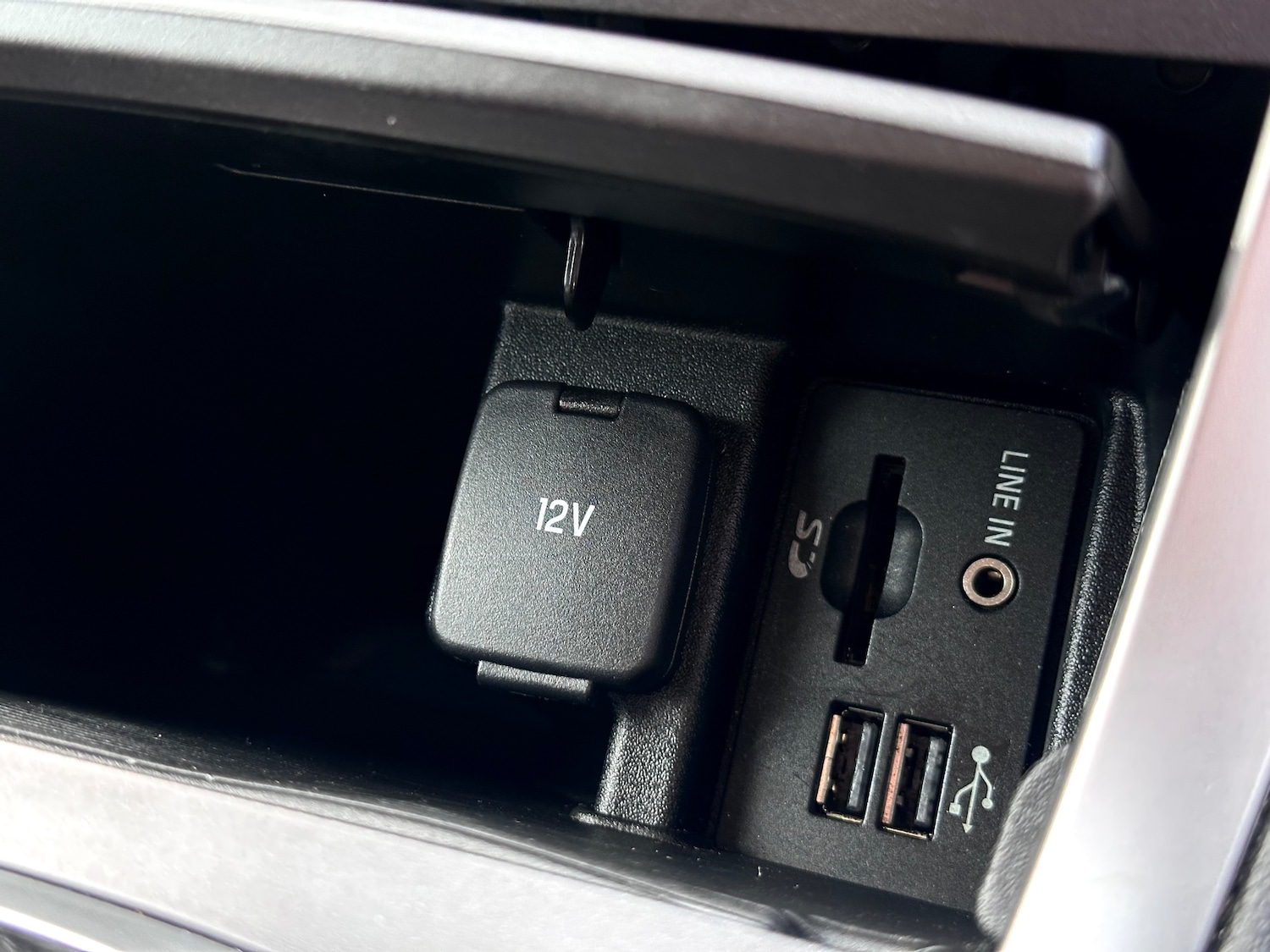 Used Ford Galaxy 2015 for sale - 76474873: Photo 35