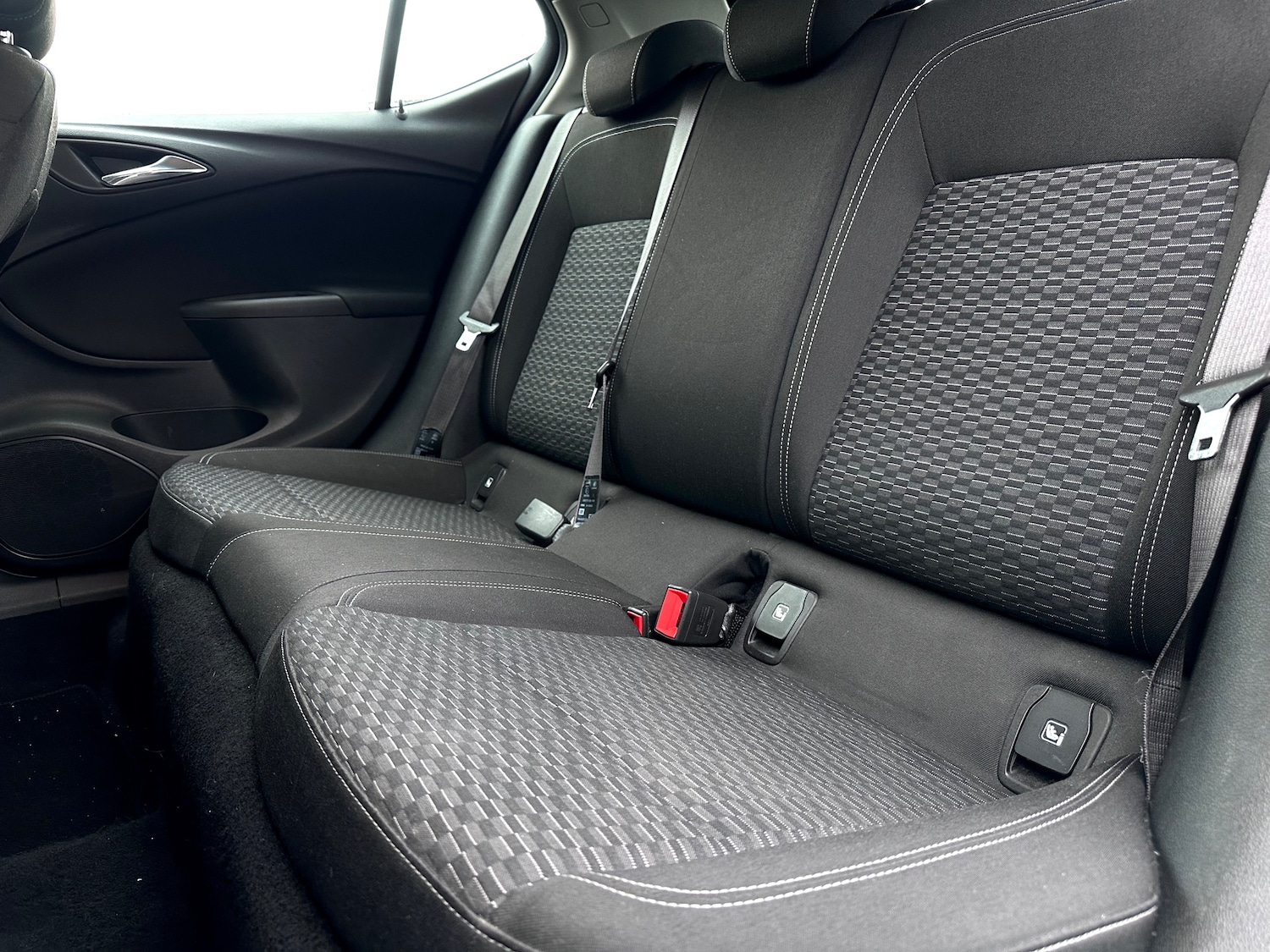 Used Vauxhall Astra 2018 for sale - 77951730: Photo 17