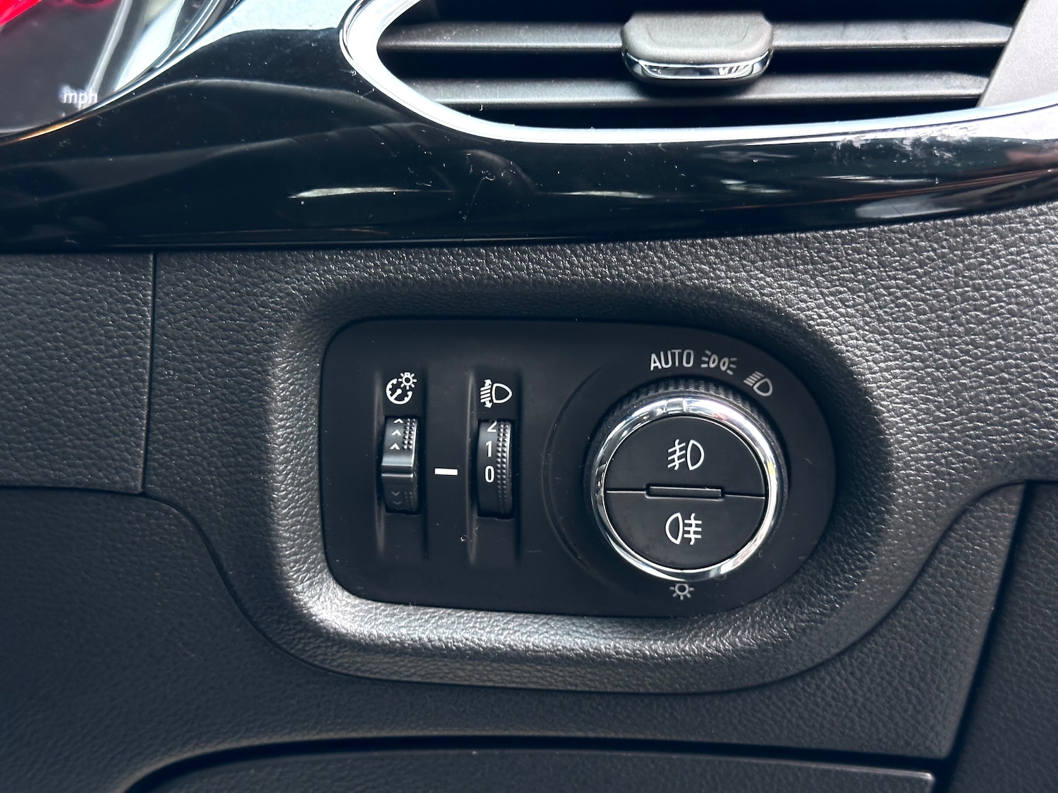 Used Vauxhall Astra 2018 for sale - 77951730: Photo 23