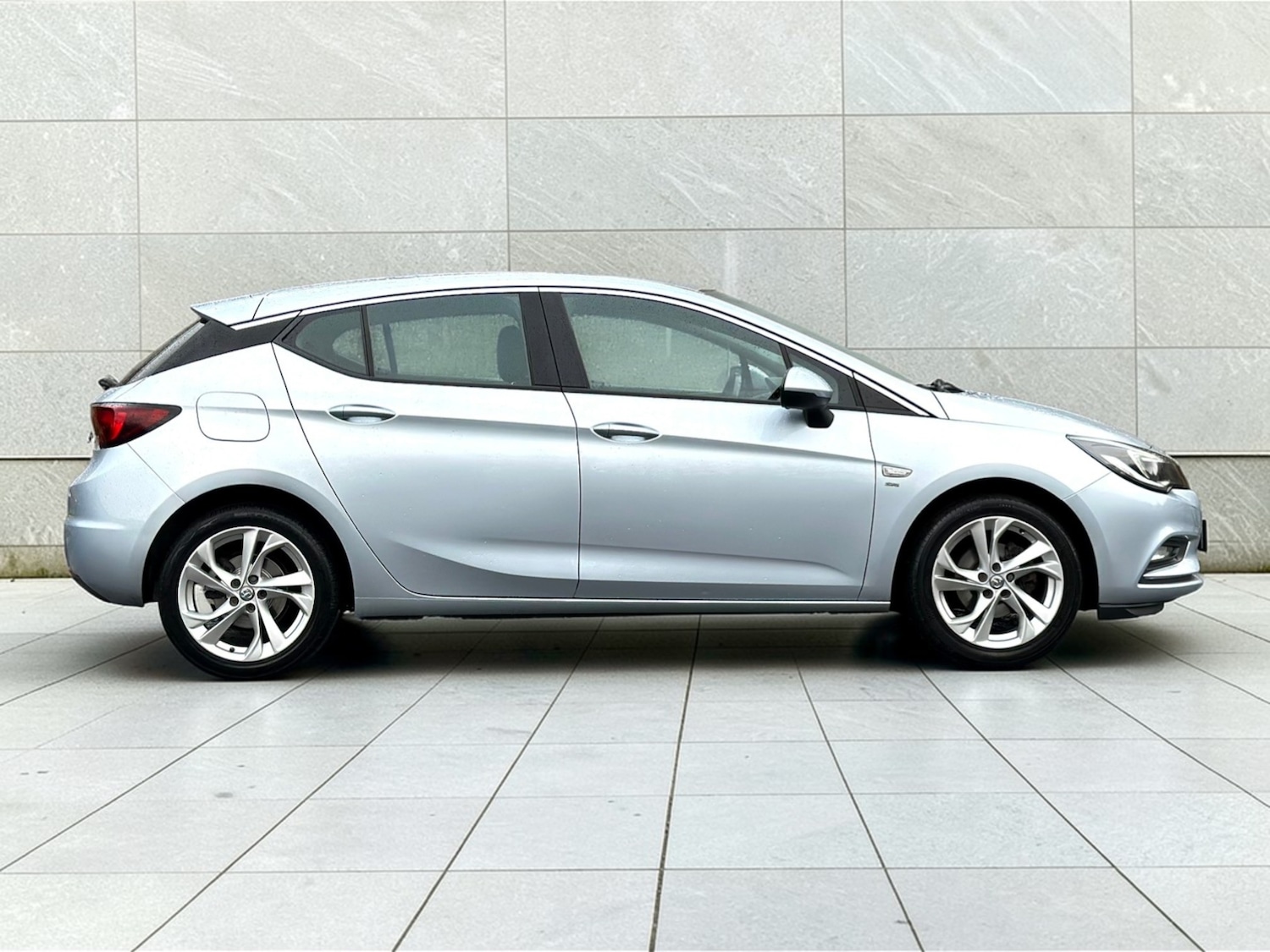 Used Vauxhall Astra 2018 for sale - 77951730: Photo 7