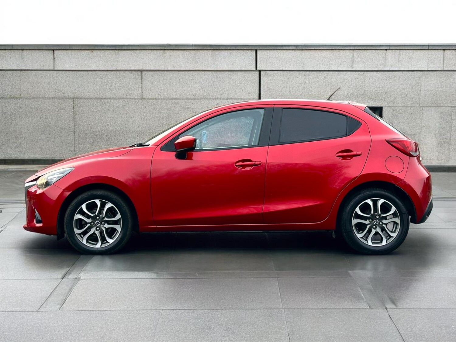 Used Mazda Mazda2 2015 for sale - 77560751: Photo 13