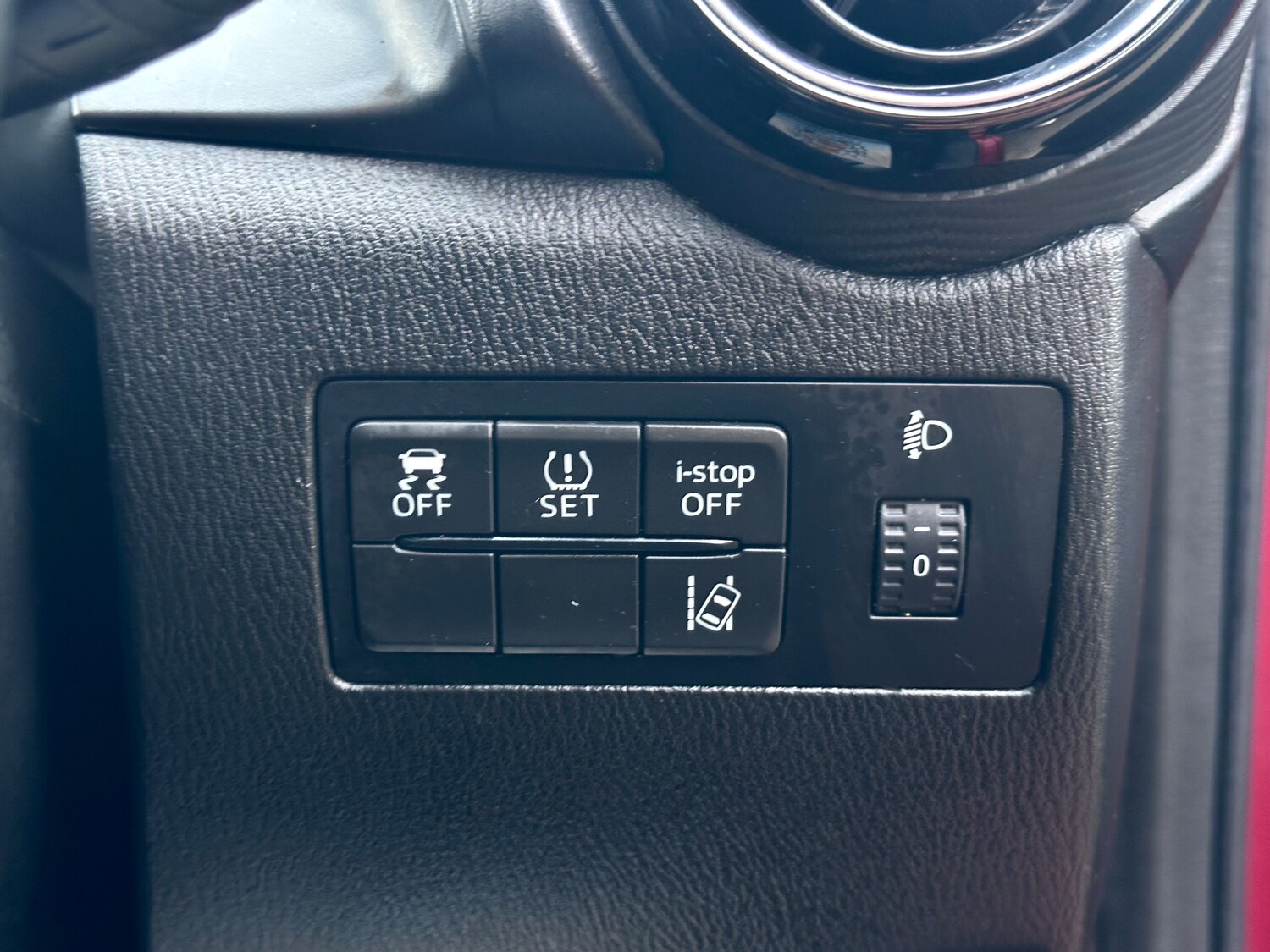 Used Mazda Mazda2 2015 for sale - 77560751: Photo 33