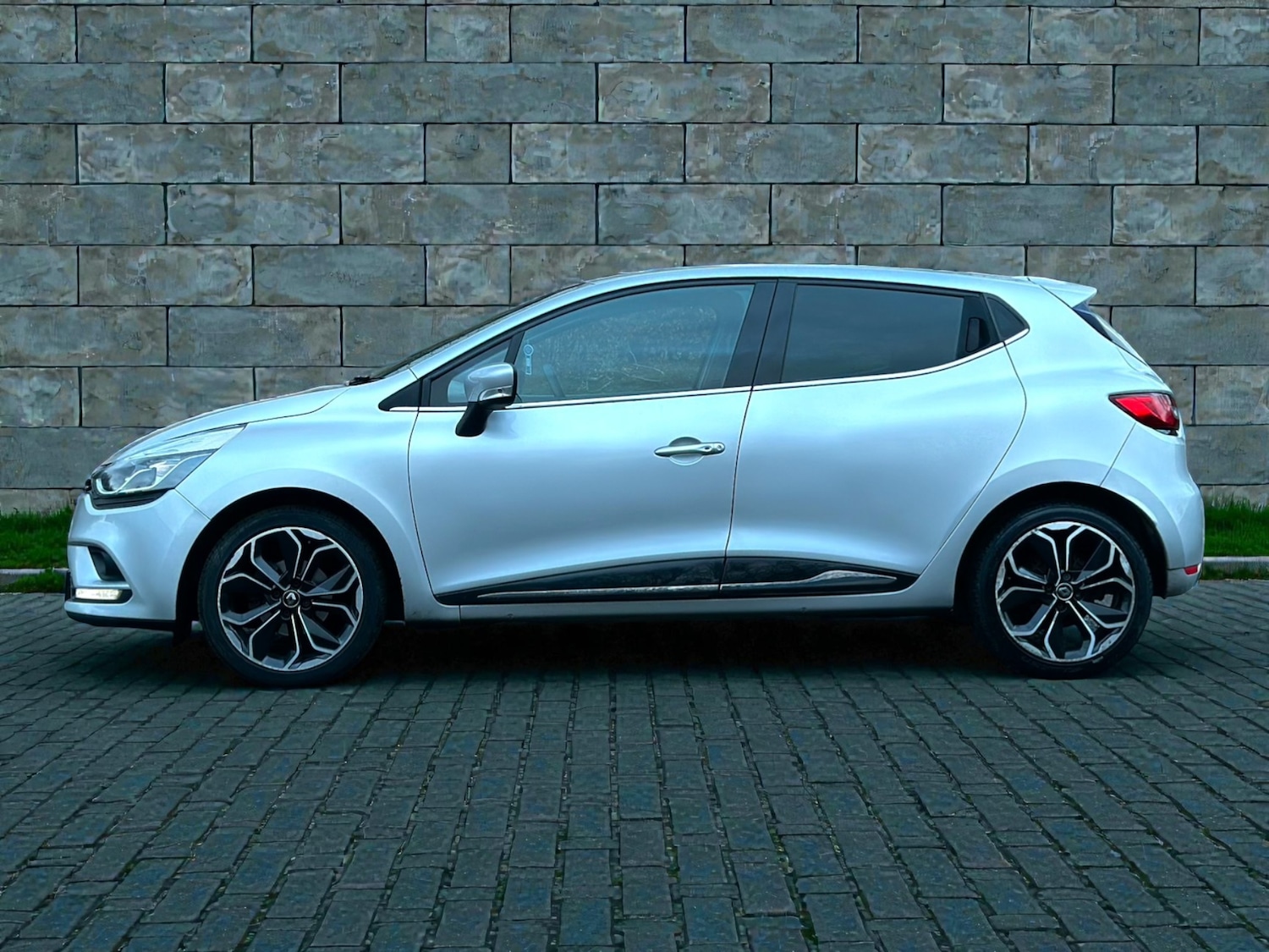 Used Renault Clio 2019 for sale - 78129213: Photo 12