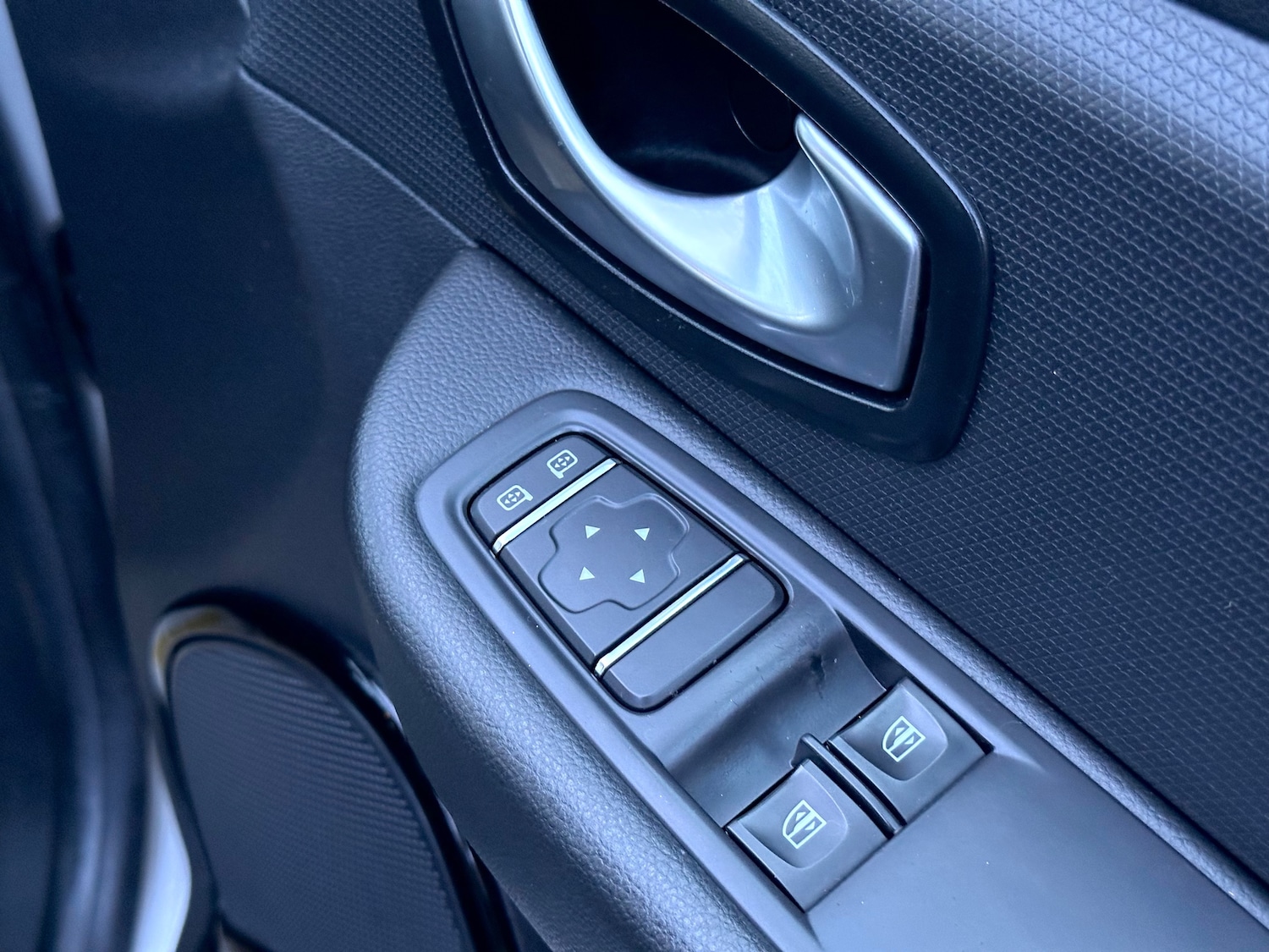 Used Renault Clio 2019 for sale - 78129213: Photo 24