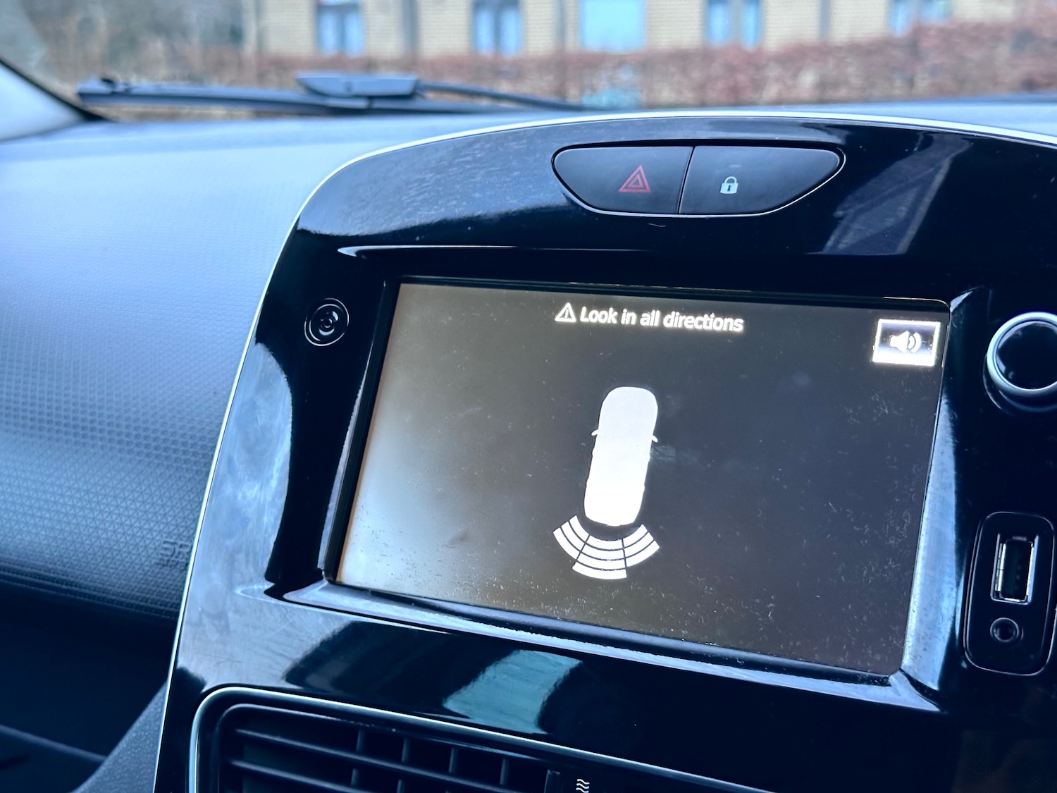 Used Renault Clio 2019 for sale - 78129213: Photo 33