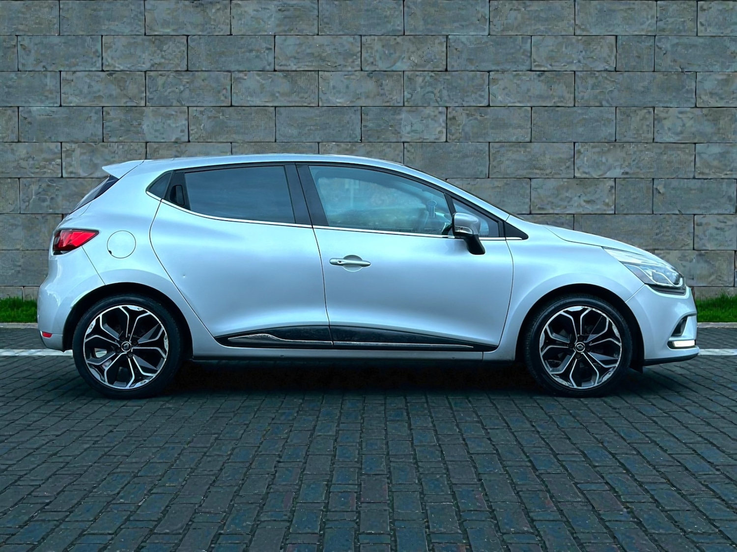 Used Renault Clio 2019 for sale - 78129213: Photo 8