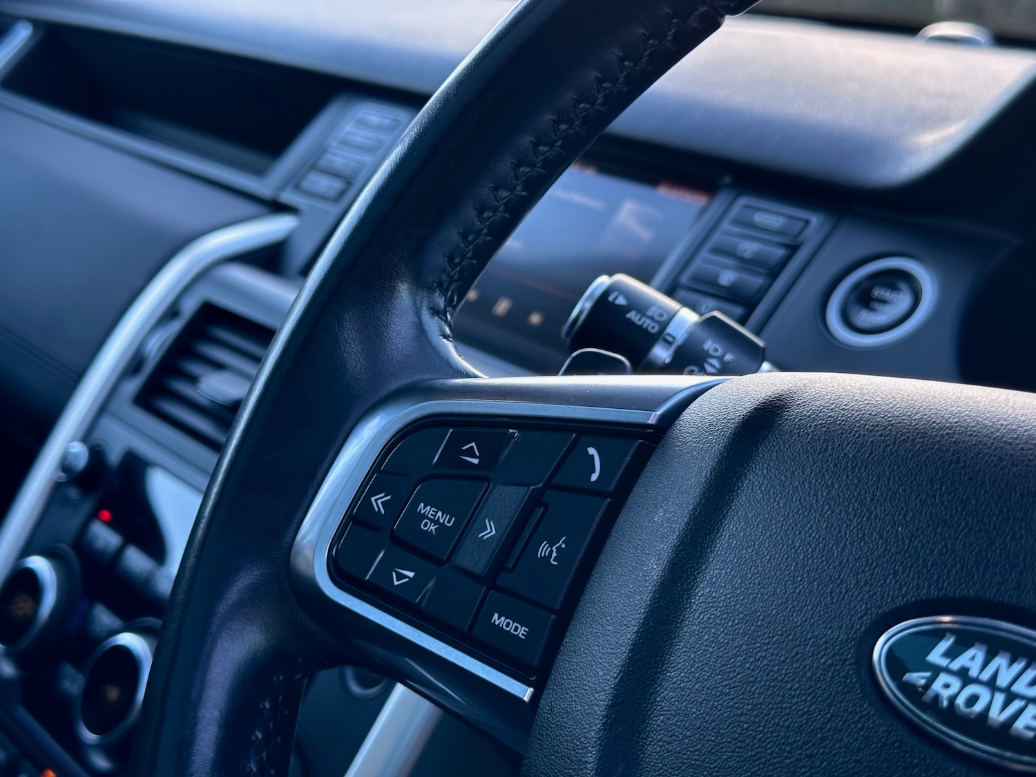 Used Land Rover Discovery Sport 2018 for sale - 76635943: Photo 25