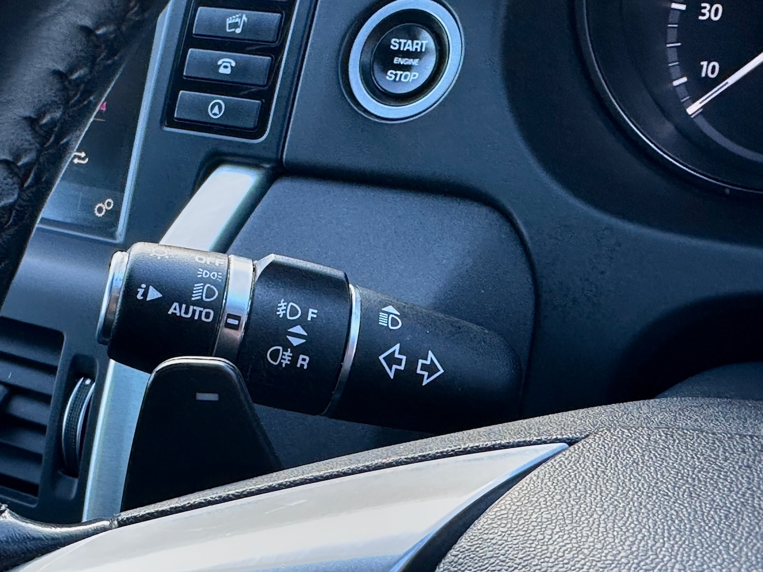 Used Land Rover Discovery Sport 2018 for sale - 76635943: Photo 27