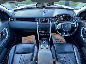 Used Land Rover Discovery Sport 2018 for sale - 76635943: Photo