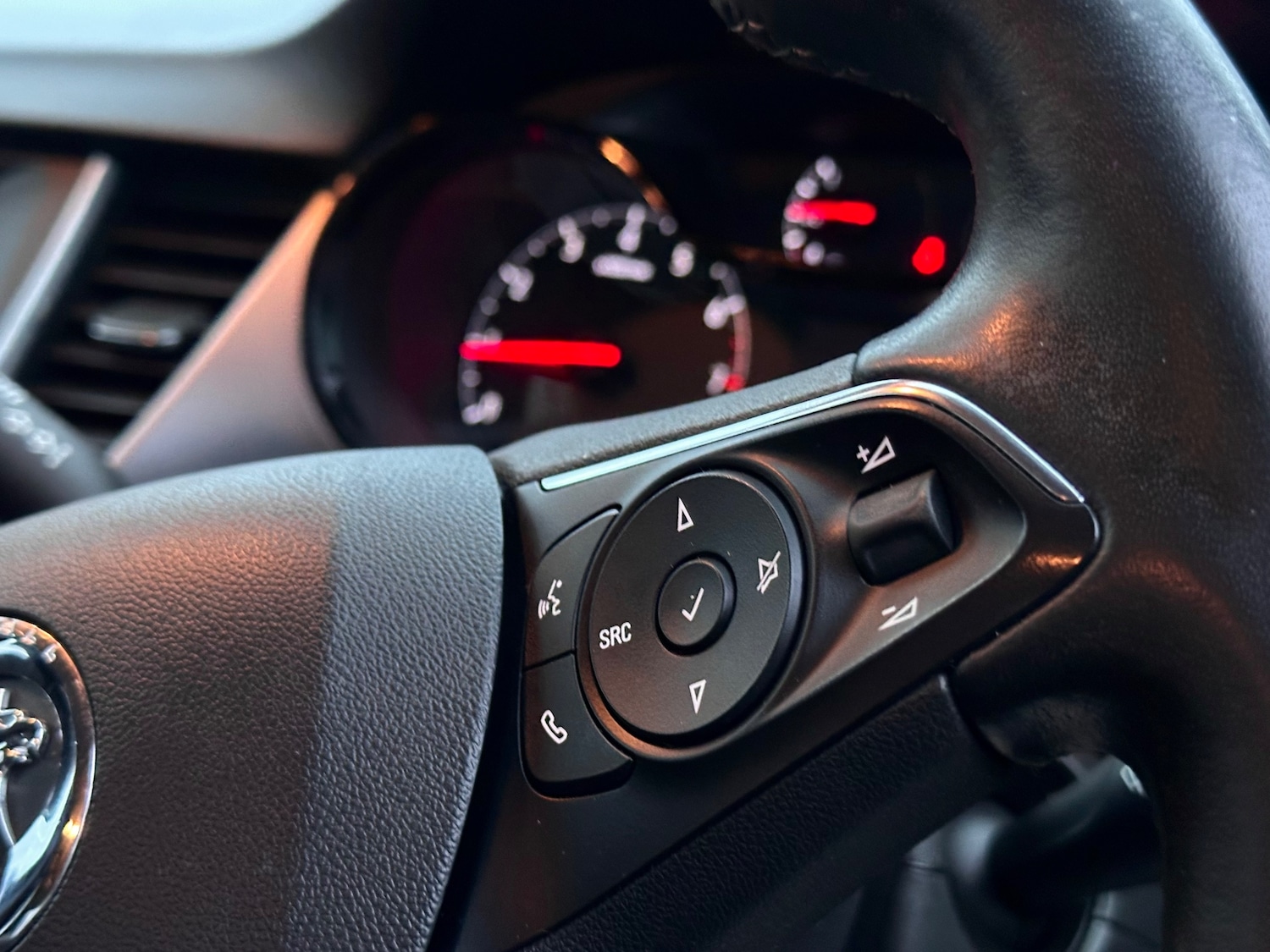 Used Vauxhall Crossland X 2018 for sale - 76595698: Photo 22