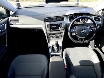 Used Volkswagen Golf 2015 for sale - 78129205: Photo