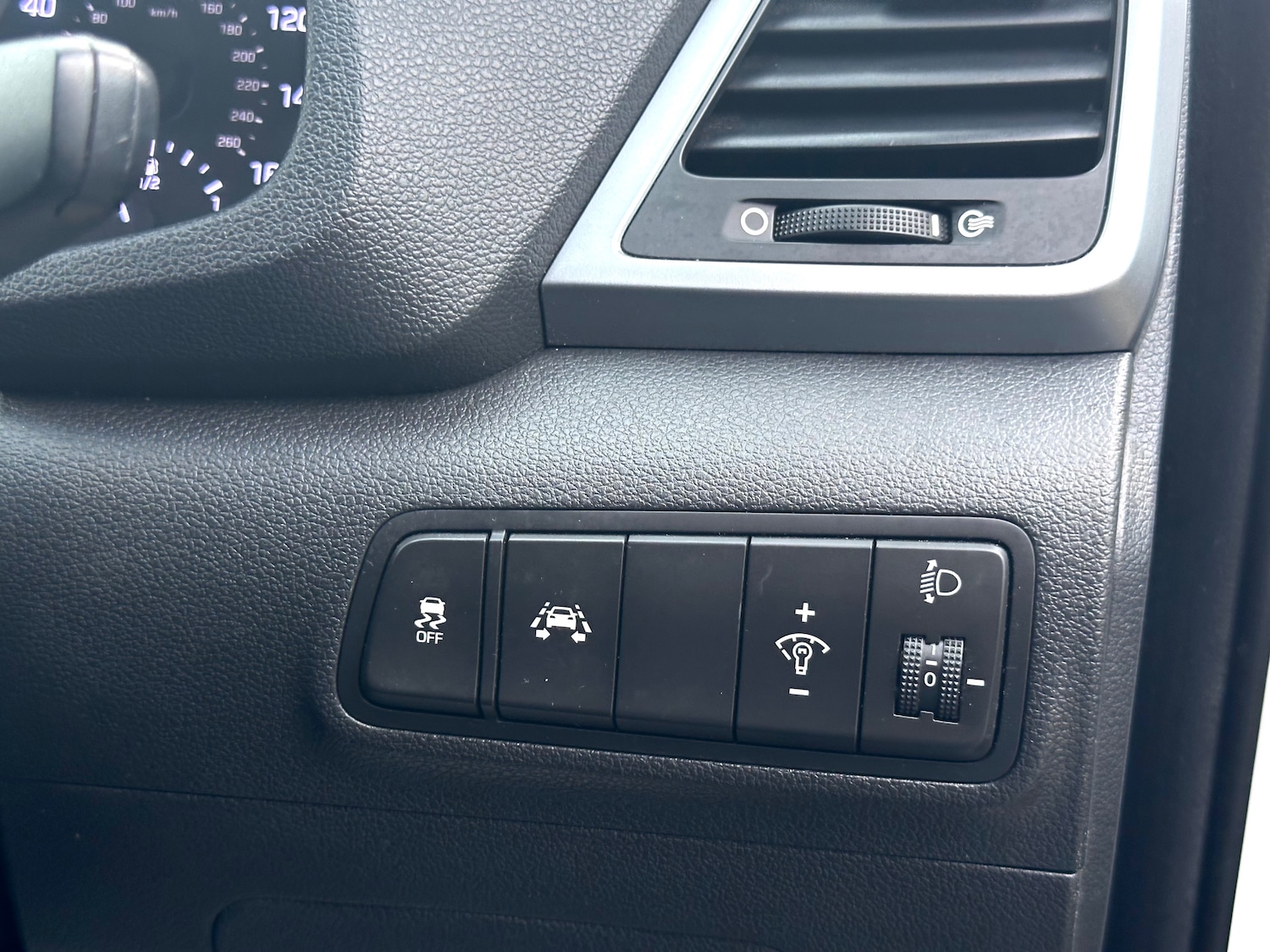 Used Hyundai TUCSON 2016 for sale - 77798097: Photo 20