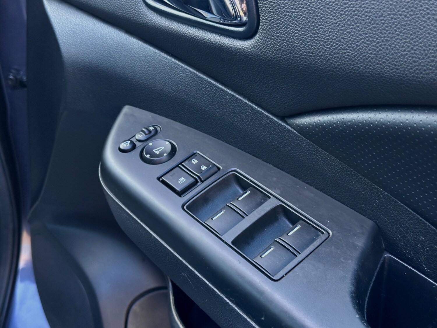 Used Honda CR-V 2012 for sale - 77654103: Photo 22