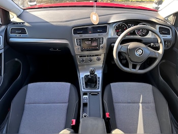 Used Volkswagen Golf 2016 for sale - 76595696: Photo