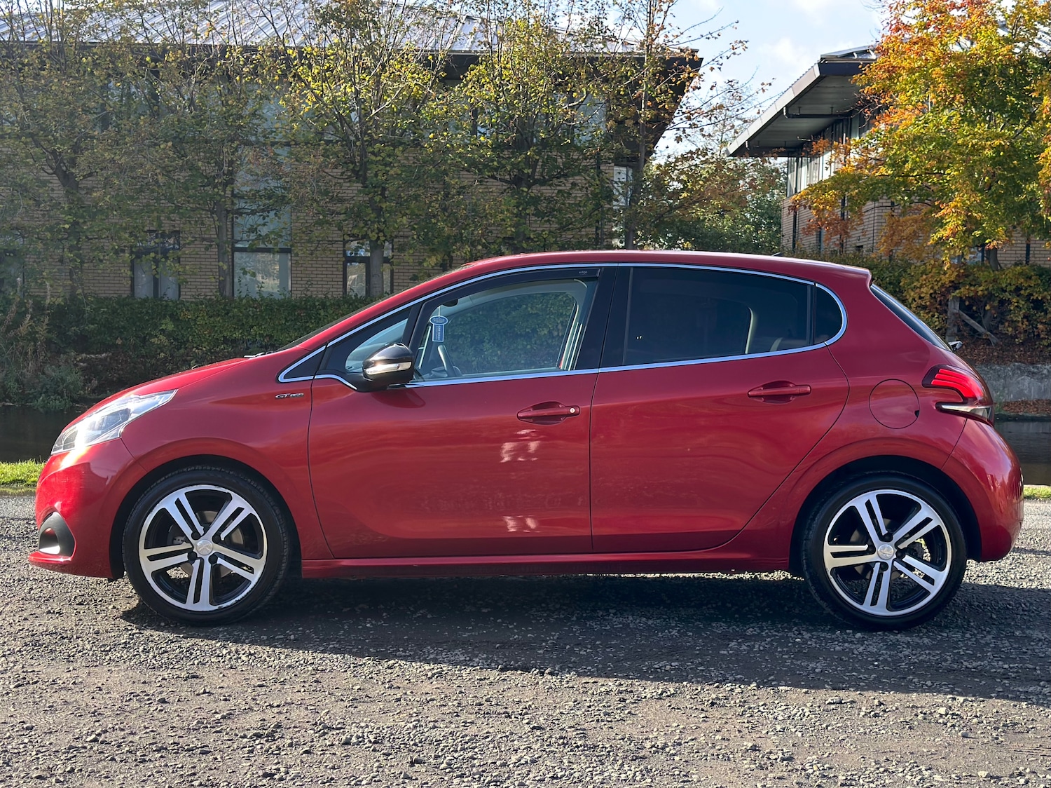 Used Peugeot 208 2018 for sale - 76395567: Photo 12