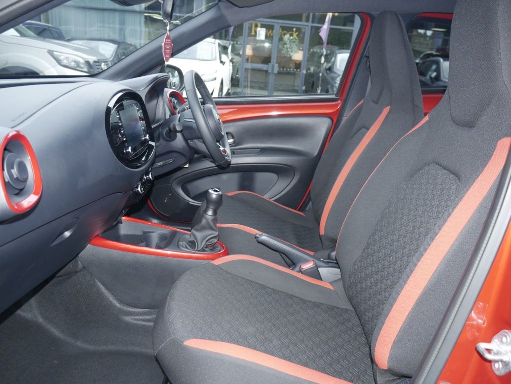 Used Toyota Aygo X 2022 for sale - 77355890: Photo 3