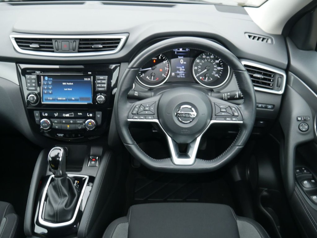 Used Nissan Qashqai 2018 for sale - 77355620: Photo 2