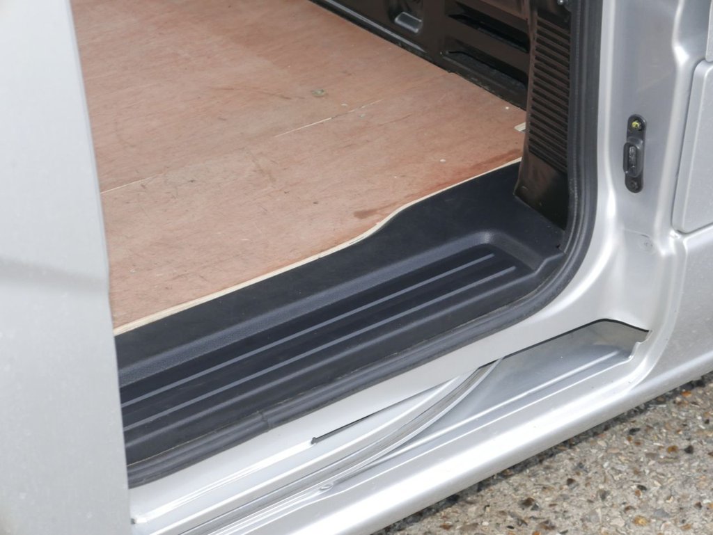 Used Nissan e-NV200 2017 for sale - 77355774: Photo 27