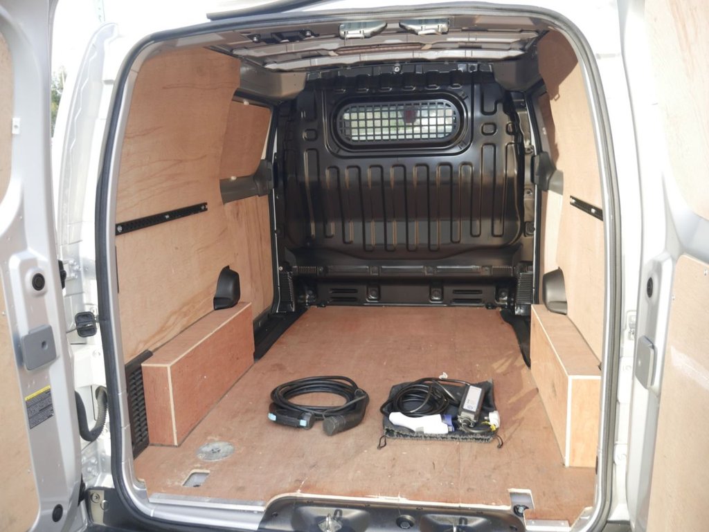 Used Nissan e-NV200 2017 for sale - 77355774: Photo 3