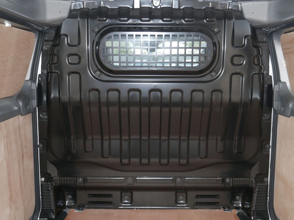 Used Nissan e-NV200 2017 for sale - 77355774: Photo 39