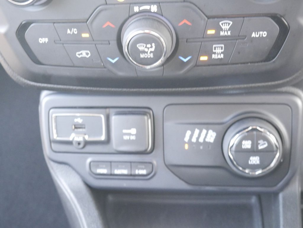 Used Jeep Renegade 2021 for sale - 77355770: Photo 49