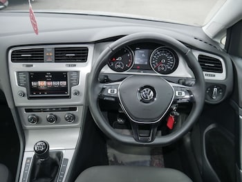 Used Volkswagen Golf 2015 for sale - 78134568: Photo