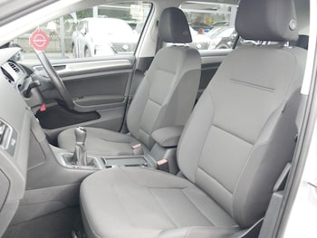 Used Volkswagen Golf 2015 for sale - 78134568: Photo