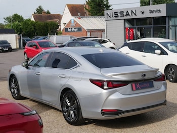 Used Lexus ES 2021 for sale - 78749767: Photo
