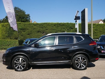 Used Nissan X-Trail 2018 for sale - 79323010: Photo