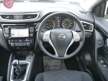 Used Nissan Qashqai 2015 for sale - 77891117: Photo