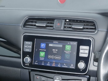 Used Nissan Leaf 2022 for sale - 77547240: Photo