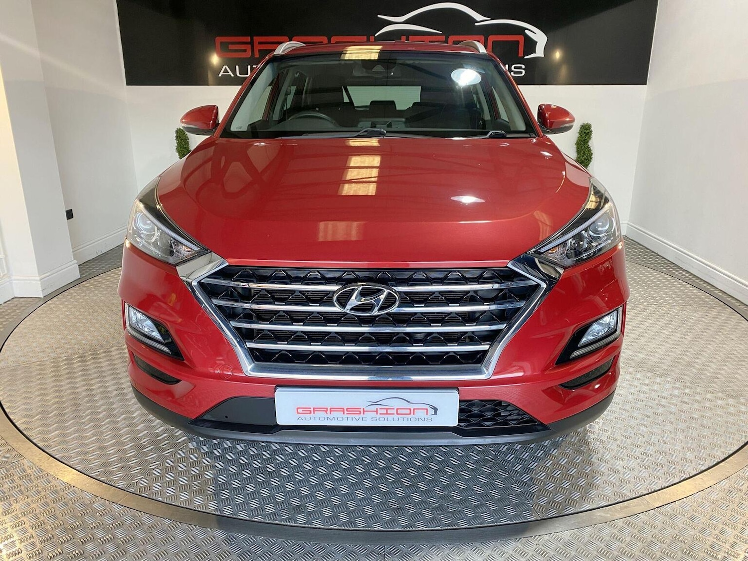 Used Hyundai TUCSON 2018 for sale - 77445544: Photo 2