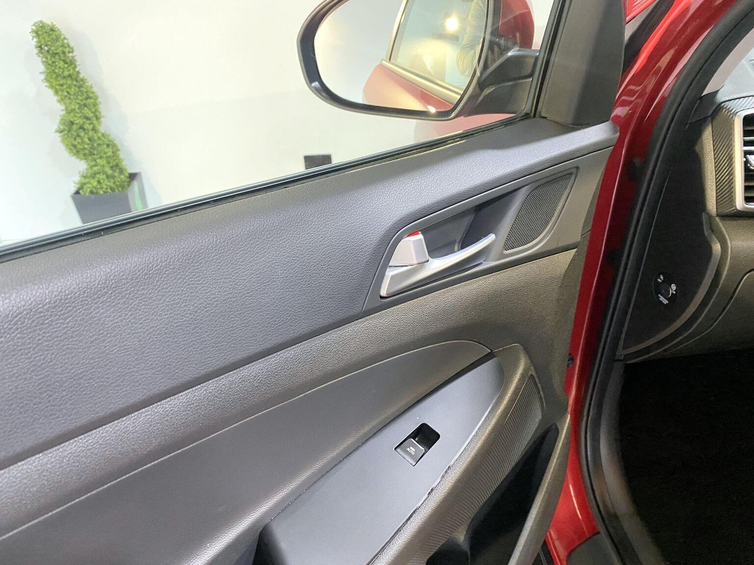 Used Hyundai TUCSON 2018 for sale - 77445544: Photo 55