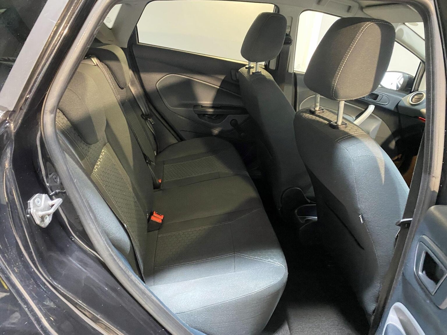 Used Ford Fiesta 2010 for sale - 77445543: Photo 8