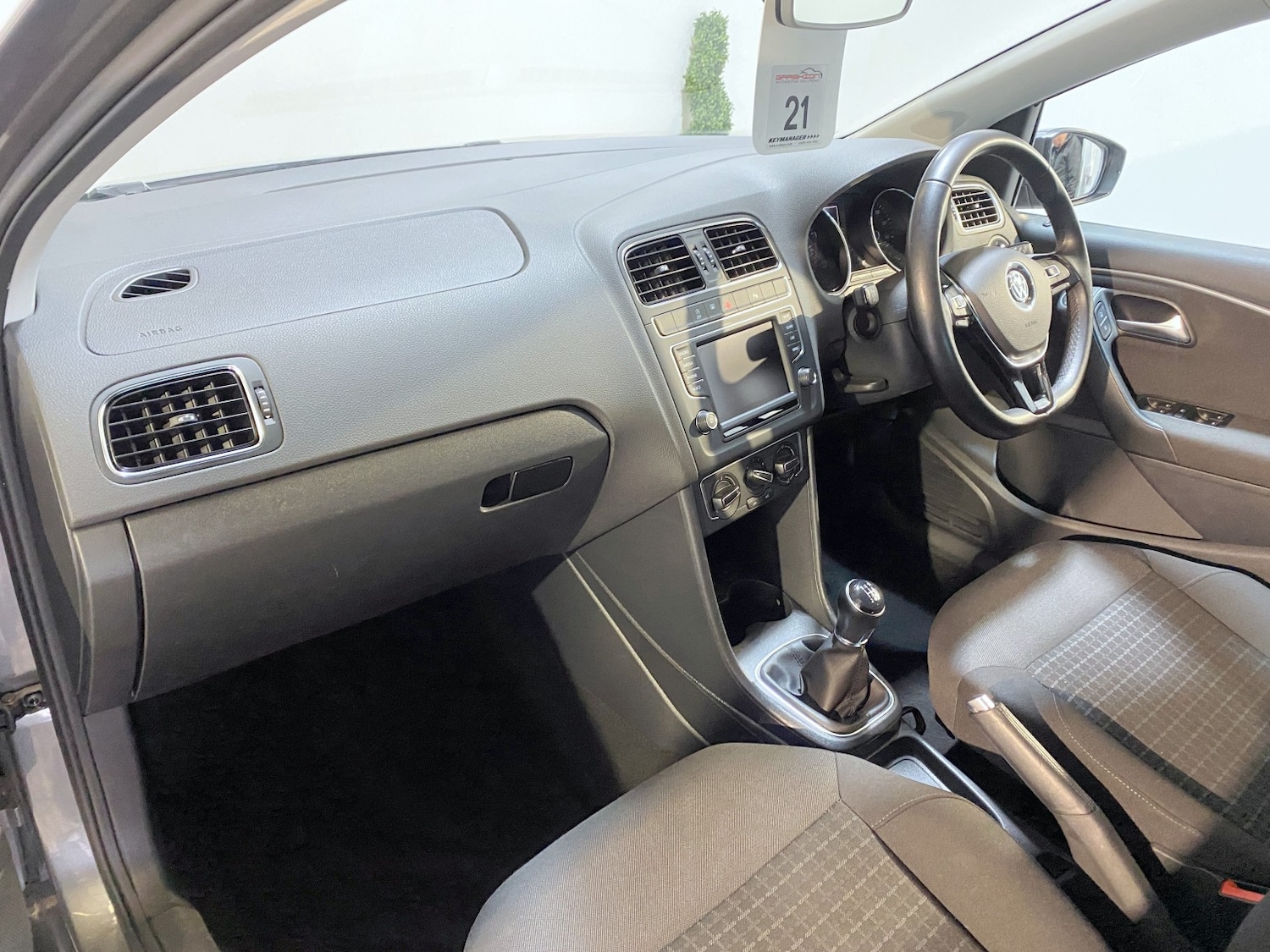 Used Volkswagen Polo 2017 for sale - 77595312: Photo 15