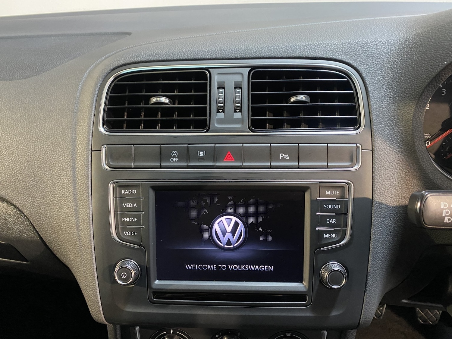 Used Volkswagen Polo 2017 for sale - 77595312: Photo 36