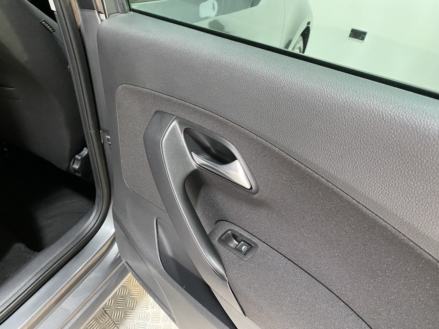 Used Volkswagen Polo 2017 for sale - 77595312: Photo 51